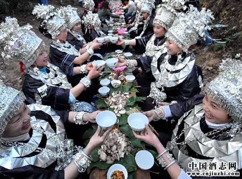 少數民族與酒