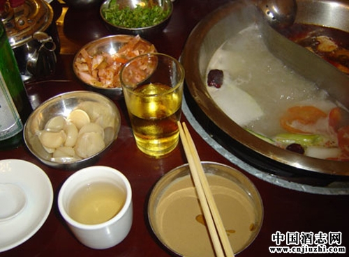 吃火鍋或者涮肉配什么酒好