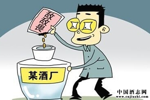 冒牌白酒摻假危害大,疑摻入敵敵畏