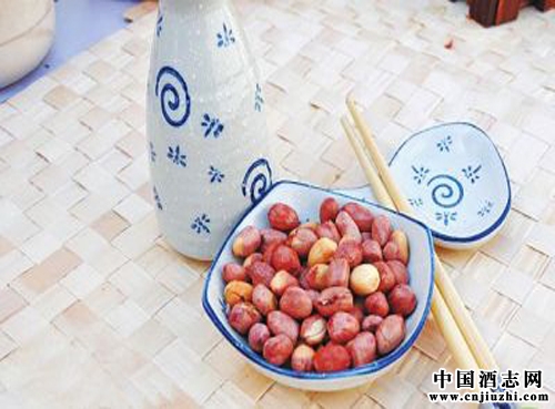 酒文化之說說下酒菜必不可少的花生米