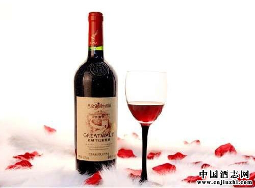 高檔酒為何那么貴?高檔葡萄酒售價的“秘密”