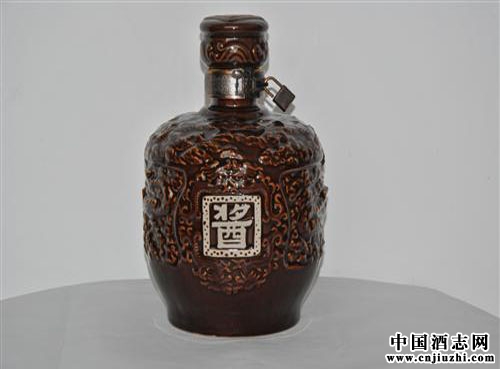都說醬香型白酒好,醬香型白酒究竟有哪些功效?