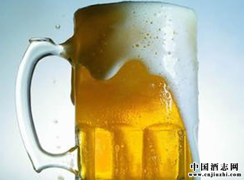 適飲啤酒能預防白內障