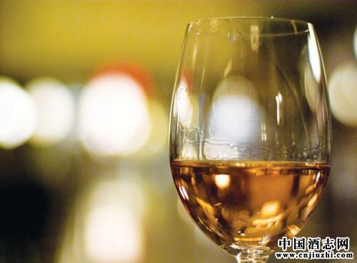 解讀葡萄酒的掛杯現(xiàn)象