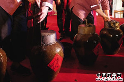挖掘黃酒封壇文化