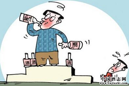 “拼酒鬧劇”頻發,傳統酒文化何去何從?