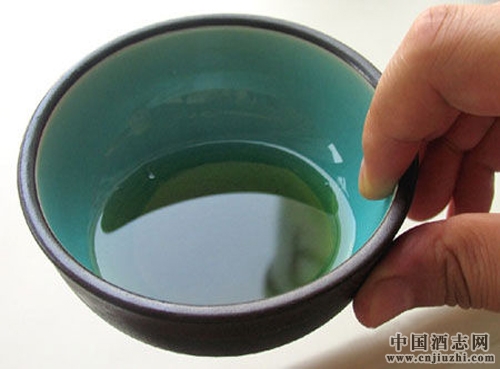酒水知識:白酒為什么是辣的?