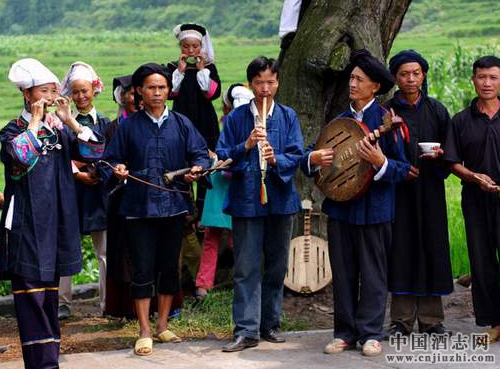 我國(guó)少數(shù)民族布依族酒文化