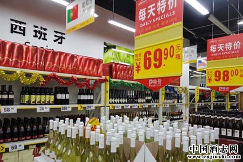 進(jìn)口紅酒價(jià)格卻持續(xù)走低,部分品牌價(jià)格低于國產(chǎn)紅酒