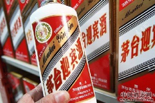 茅臺逆勢上揚,高端白酒市場占有率超50%