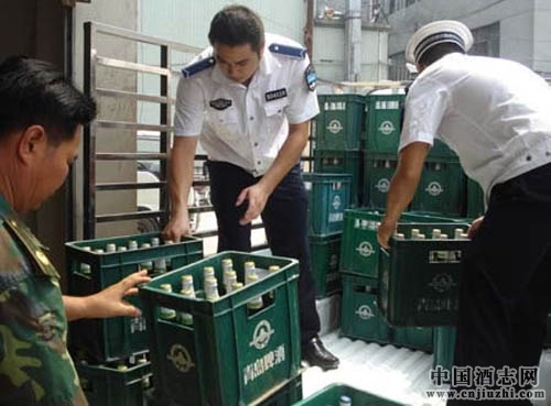 夏天啤酒季,教你如何快速識別假冒啤酒