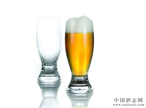 為什么喝啤酒后冷,喝白酒后熱?