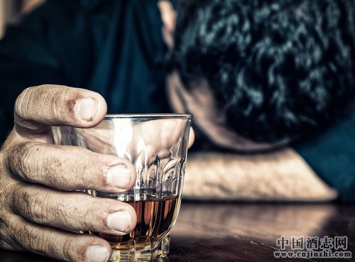 醉酒后酒品差的具體表現
