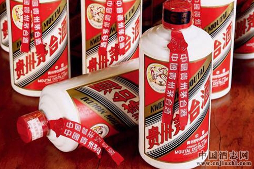 53度飛天茅臺(tái)市場(chǎng)價(jià)半年漲500元